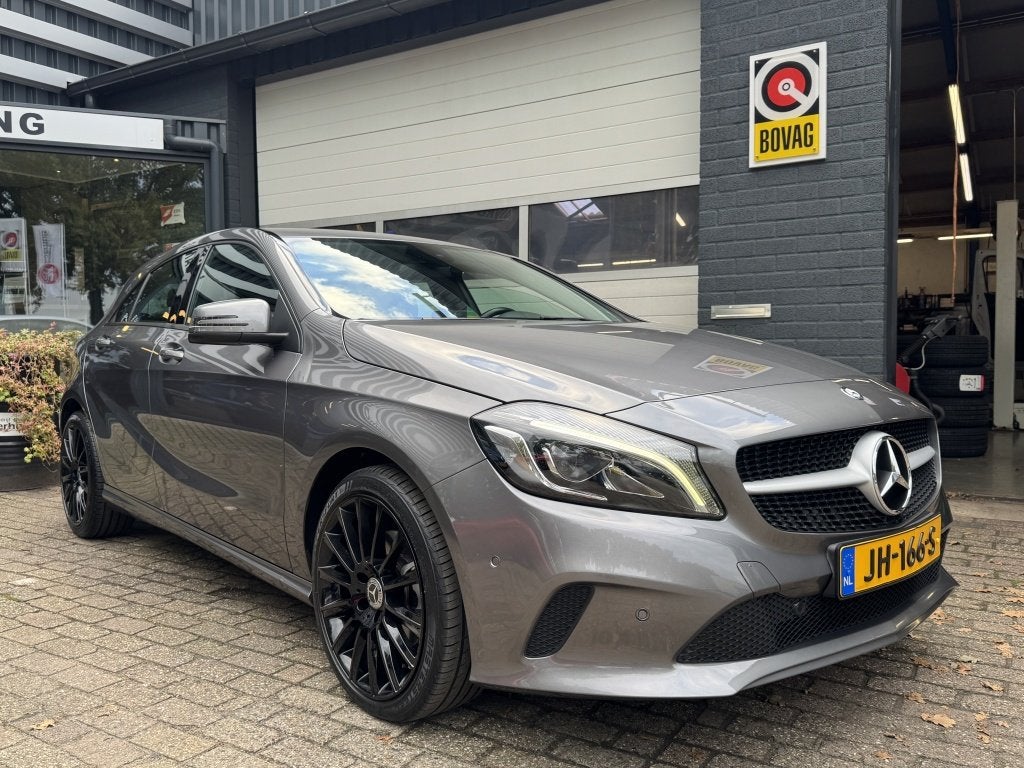 Mercedes-Benz A-Klasse 160 Ambition (bj 2016, automaat), Auto's, Gebruikt, 4 cilinders, Bedrijf, Traction-control