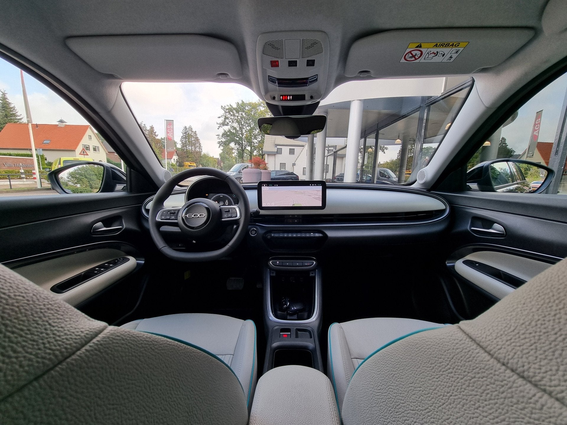 Fiat 600 1.2 Hybrid La Prima | Alle opties | Massage stoel |, Auto's, Gebruikt, 1199 cc, Bedrijf, Hybride Elektrisch/Benzine