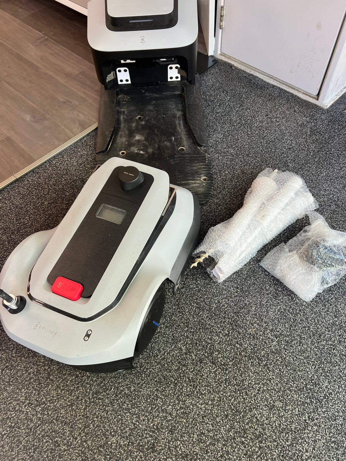 Ecovacs Goat G1-800 robotmaaier ( grasmaaier ), Tuin en Terras, Ophalen of Verzenden, Gebruikt, Meer dan 25 cm