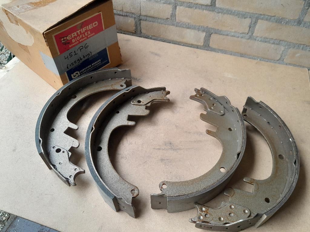 REMSCHOEN SET - NIEUW - CHEVROLET + GMC + DODGE RAM, Verzenden, Nieuw, Chevrolet