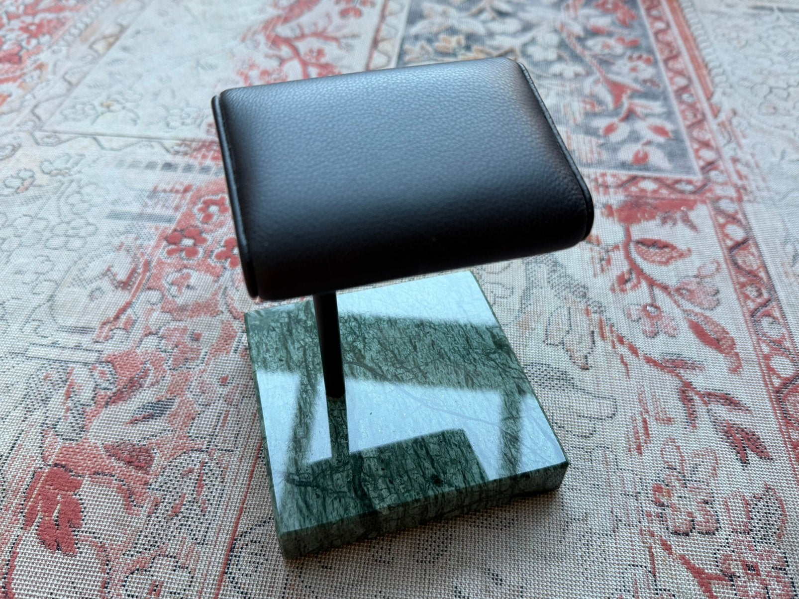 Nieuw The Watch Stand Horloge Display Standaard Houder, Ophalen of Verzenden, Nieuw