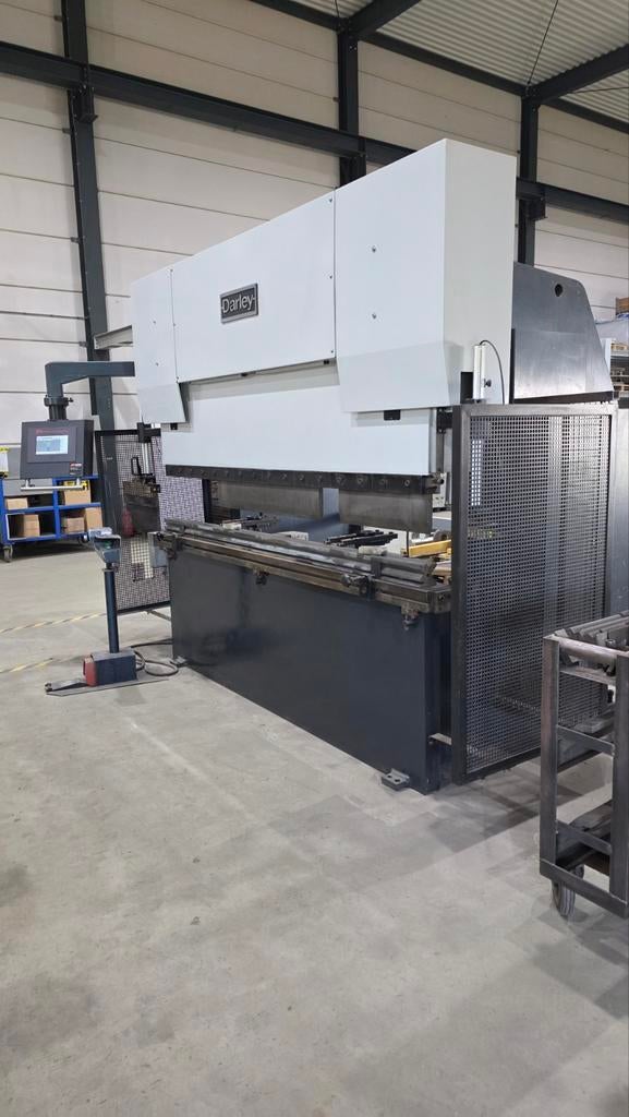 Darley EHP 110 ton x 2500mm kantbank met ESA S630 besturing, Ophalen