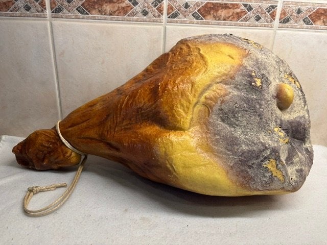 Decoratieve Serano Ham Prociutto Crudo (2), Antiek en Kunst, Ophalen of Verzenden