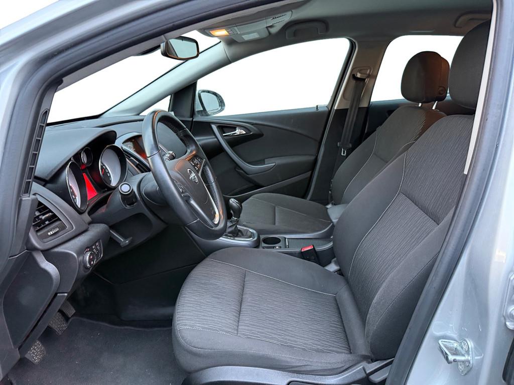 Opel Astra Sports Tourer 1.4 Turbo Blitz | Trekhaak | Cruise, Voorwielaandrijving, Stof, Gebruikt, 4 cilinders