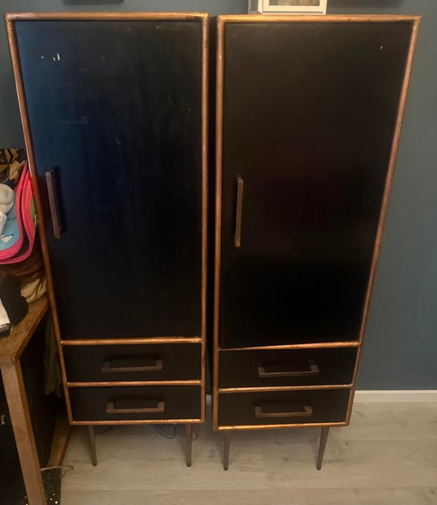 3 buffetkasten, 1 grote en 2 bijbehorende kleinere, Ophalen, Zo goed als nieuw, 25 tot 50 cm