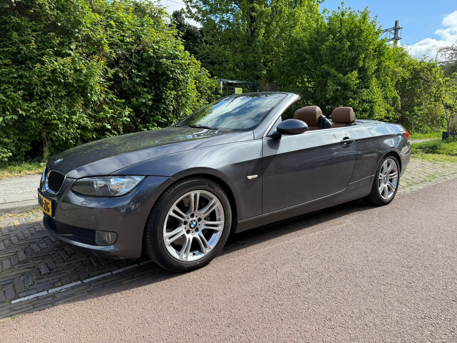 BMW 3-Serie 3.0L 330i Cabrio AUT 2008 Graphite/Brown VOL, Achterwielaandrijving, Cabriolet, 4 stoelen, 2996 cc