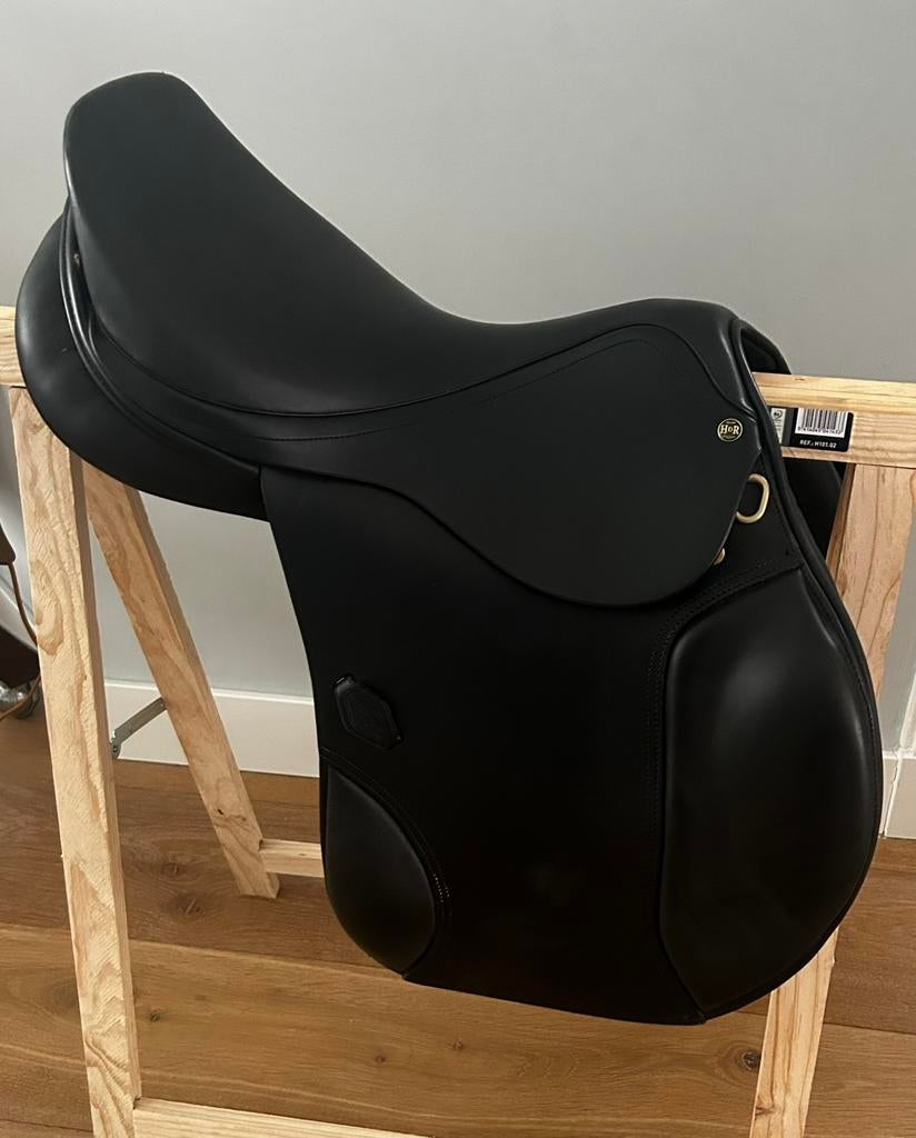Henri de Rivel Fletcher 16.5” spring zadel, Dieren en Toebehoren, Ophalen, Zo goed als nieuw, Springen