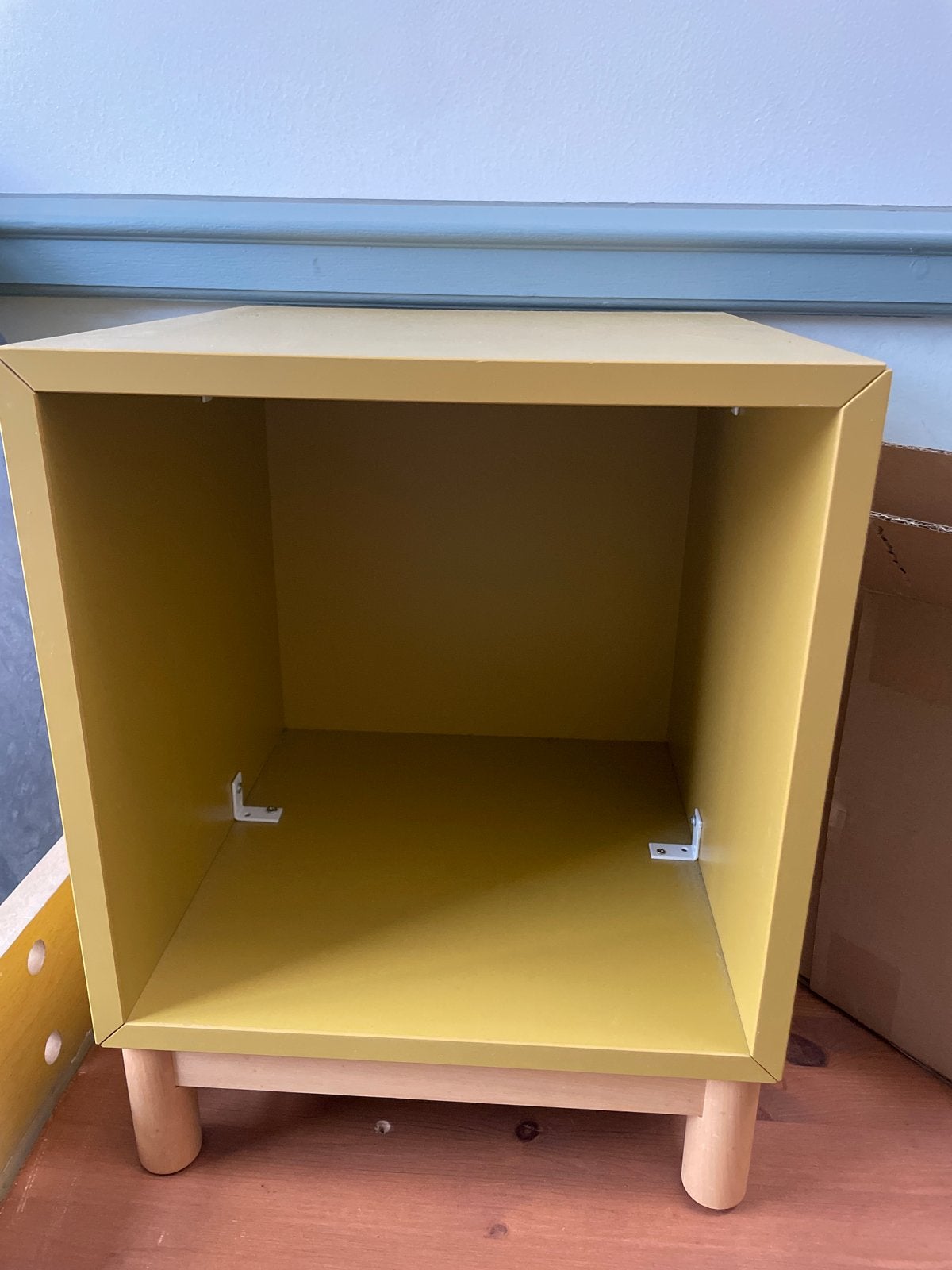 Gele kast, Ophalen, Gebruikt