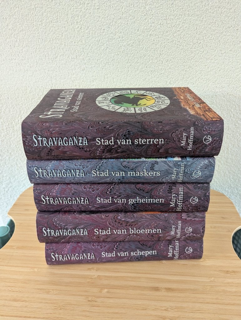 Stravaganza serie - 5 boeken van Mary Hoffman, Boeken, Ophalen, Zo goed als nieuw, Mary Hoffman