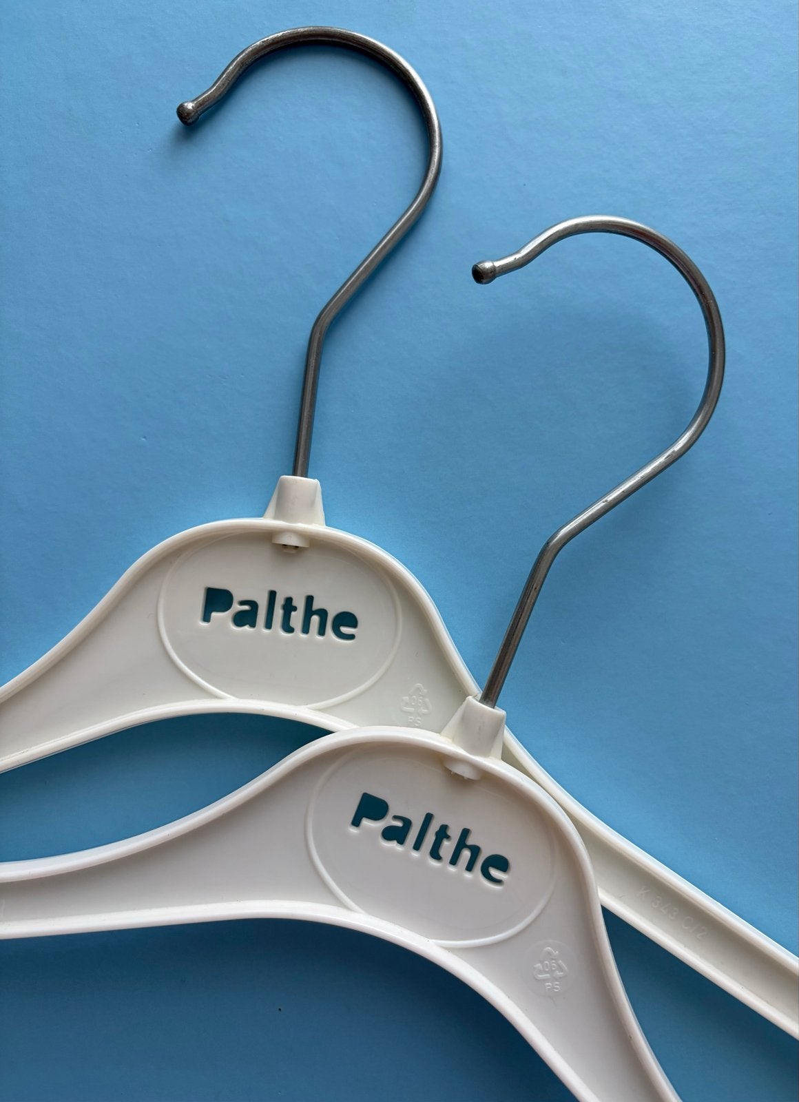 Vintage Palthe Stomerij Kledinghangers Den Haag Jaren 70/80, Ophalen of Verzenden, Gebruikt, Kunststof, Volwassenen