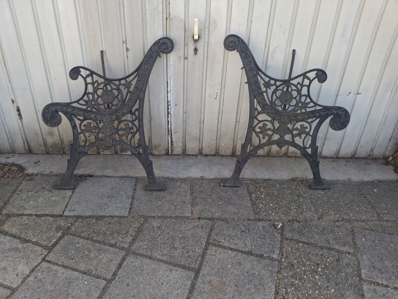 set oude zware gietijzeren tuinbank poten, Tuin en Terras, Ophalen, Gebruikt, Metaal