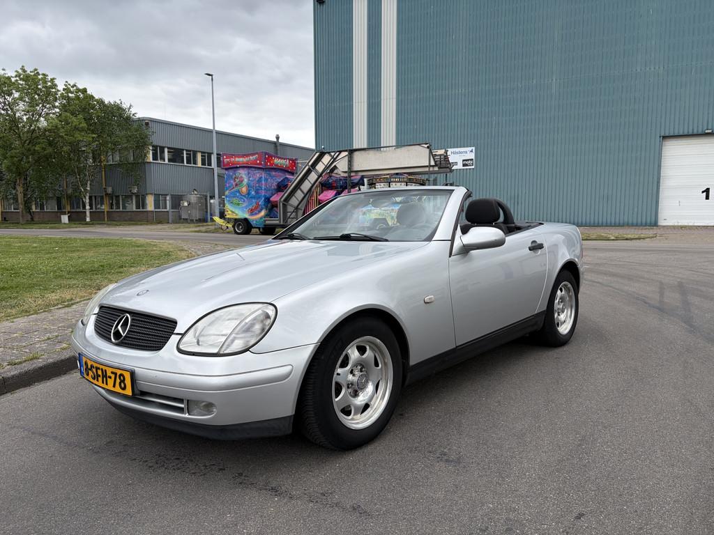 Mercedes-Benz SLK 200 Kompressor Automaat 165 PK. Mooie auto, Auto's, Oldtimers, Automaat, 1998 cc, Cabriolet, 2 stoelen