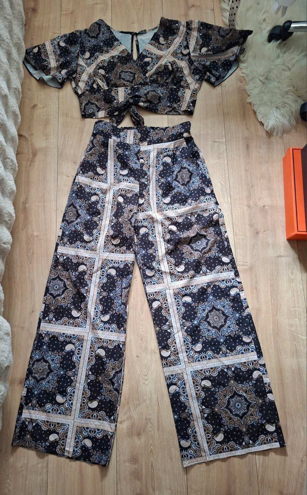 Top + broek maat M, Ophalen of Verzenden, Zo goed als nieuw, Lang
