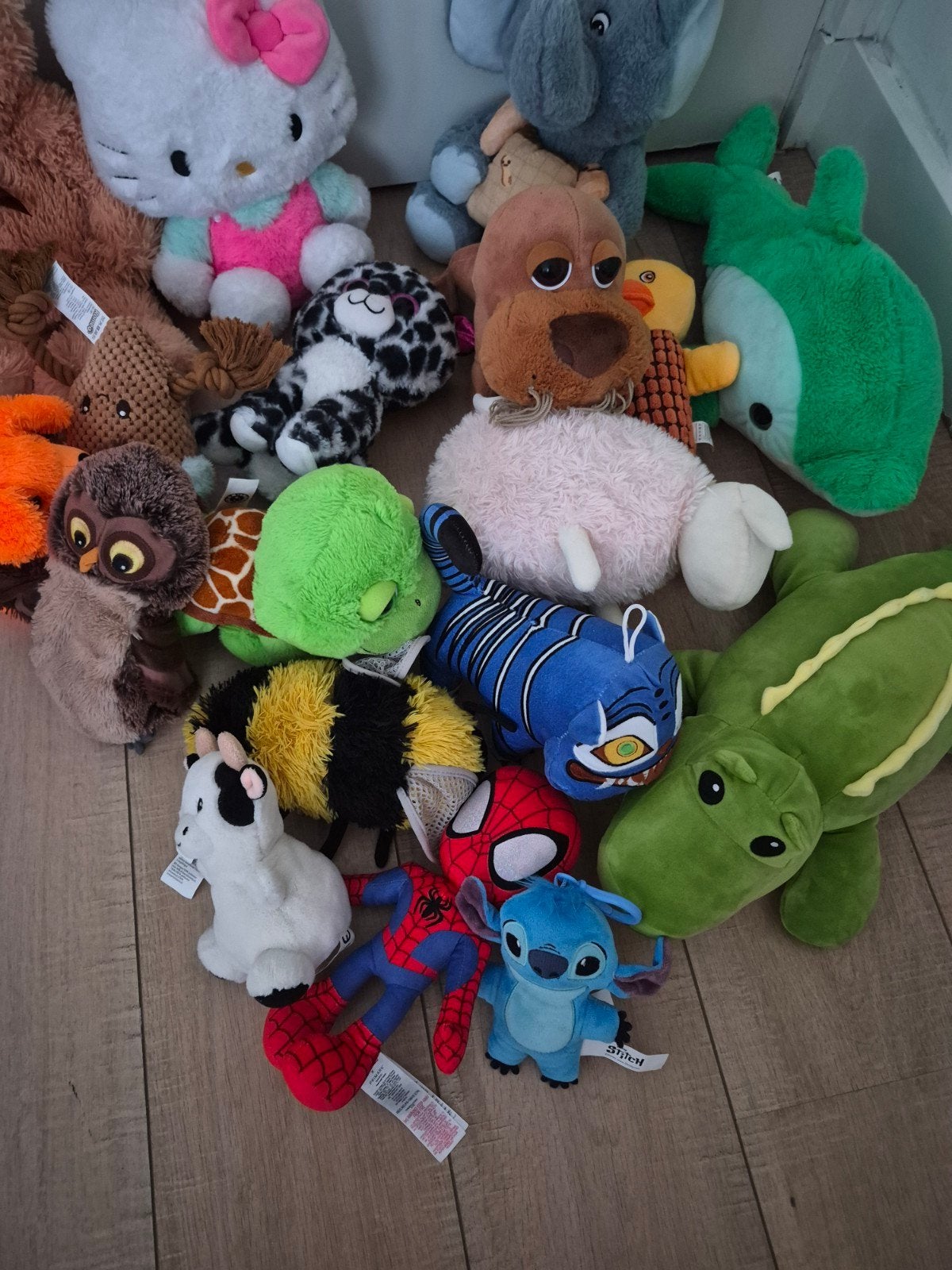 Grote collectie knuffels: Hello Kitty, Disney en meer!, Ophalen, Disney, Met label, Klein (minder dan 20 cm)