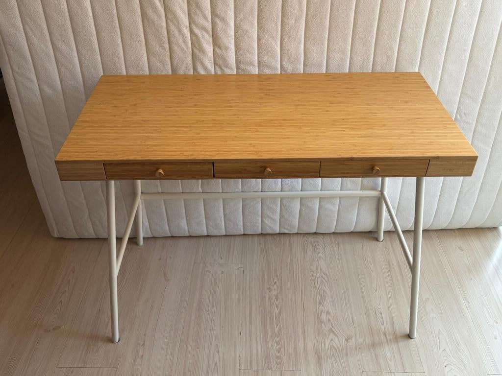 Lillassen, Ikea bureautje, bamboe, 102 x 49, Huis en Inrichting, Tafels | Sidetables, Ophalen, Gebruikt, 25 tot 50 cm, Rechthoekig