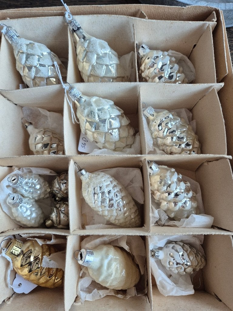 Vintage kerstballen dennenappels, *, Gebruikt, *, Ophalen of Verzenden