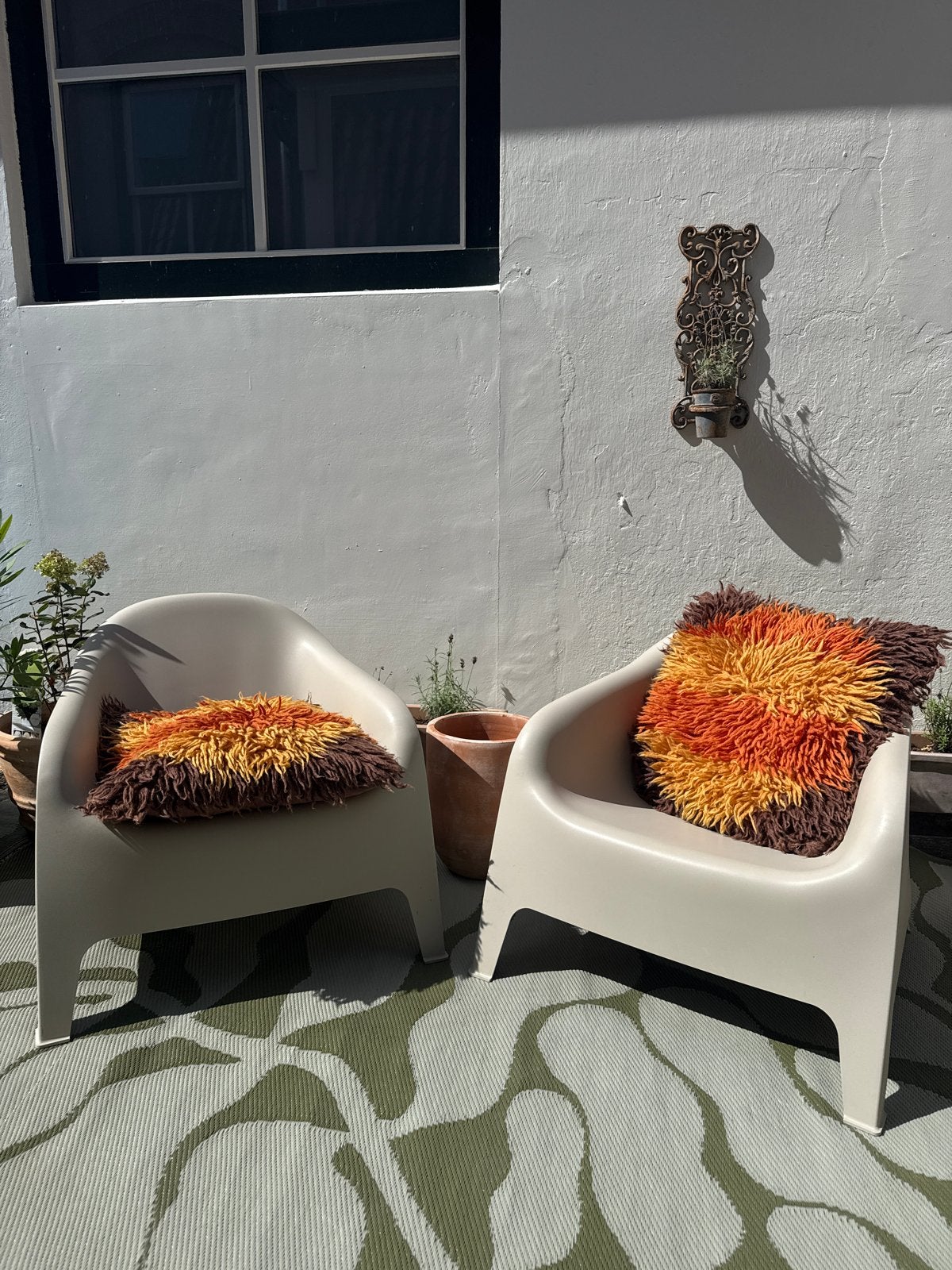 Set van 2 HKliving kussens 55x55 - Oranje/Bruin/Geel, Ophalen, Overige merken, Gebruikt, Meerkleurig
