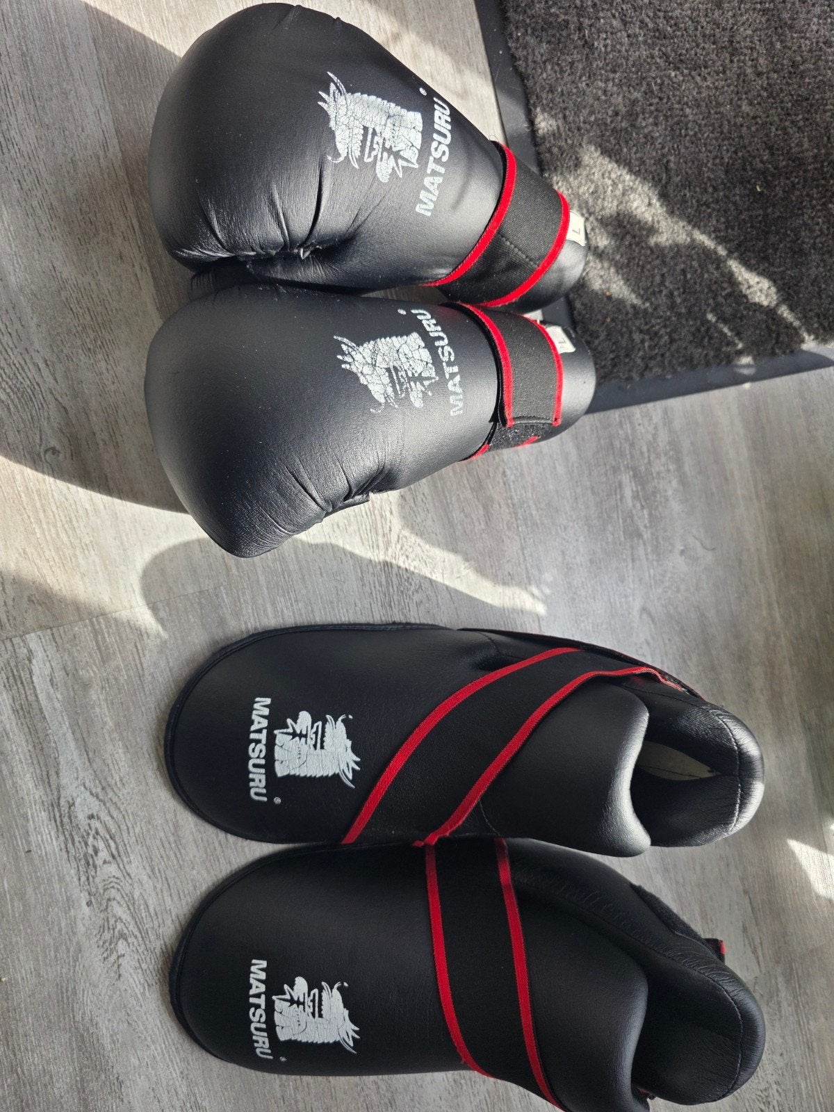 Taekwondo bokshandschoenen en schoenen maat L, Maat L, Ophalen of Verzenden, Gebruikt, Taekwondo