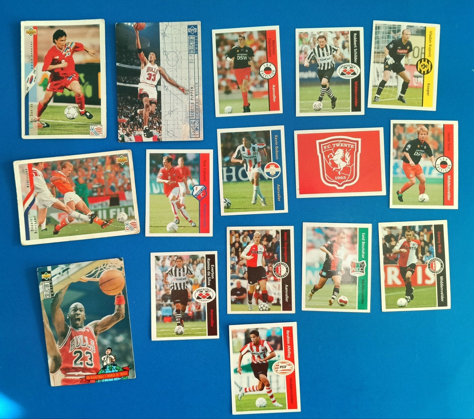 Partij sportkaarten NBA & voetbal (Jordan, Bergkamp ), Ophalen, Gebruikt, Meerdere plaatjes