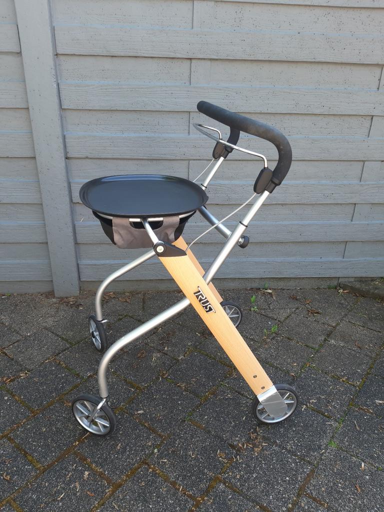 Trust rollator, Diversen, Rollators, Ophalen