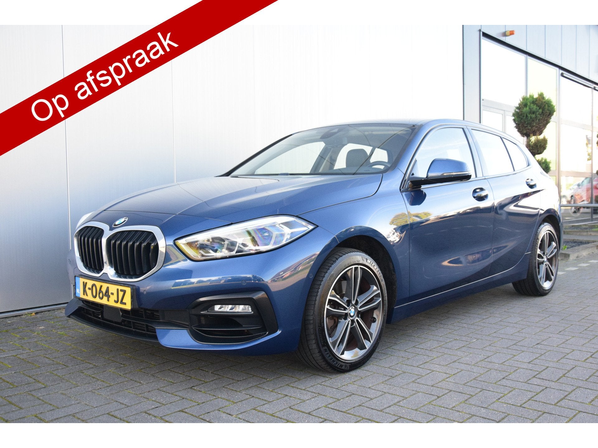 BMW 1-serie 116i Executive Edition Sportline Leer/Sportstoel, Dealer onderhouden, Gebruikt, Blauw, Bedrijf