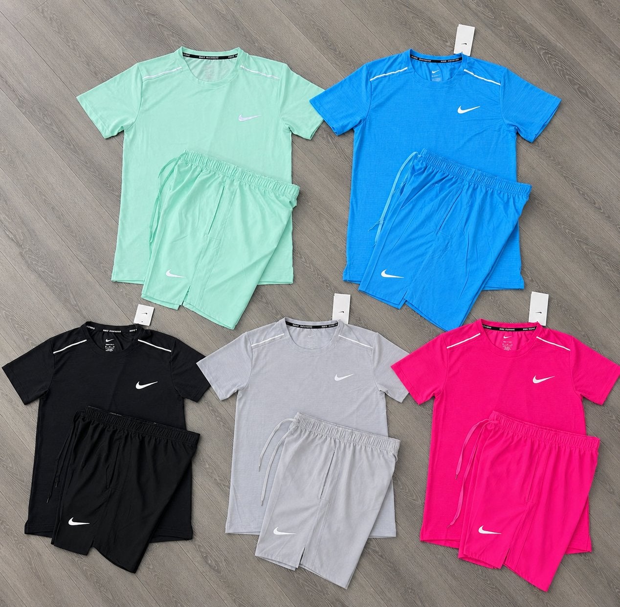 Nike Miller kort setjes zomer Nieuw!!, Kleding | Heren, Ophalen of Verzenden, Nieuw, Overige maten