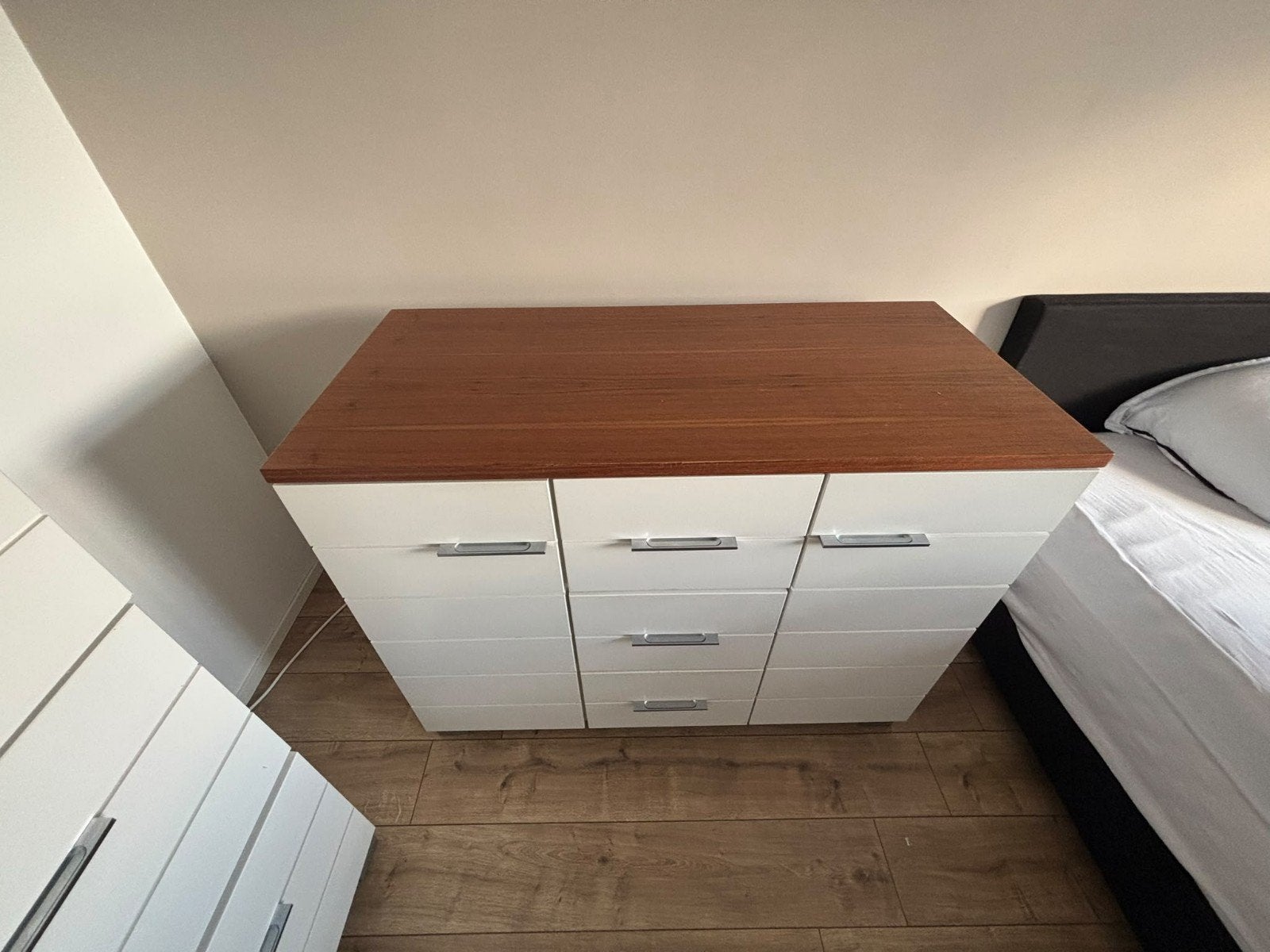 Foto 11 van Dressoir/Commode en Kledingkast - Wit