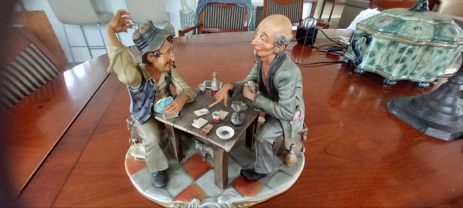 Capodimonte groot stuk kaartende mannen, Verzamelen, Beelden en Beeldjes, Ophalen of Verzenden, Zo goed als nieuw, Mens