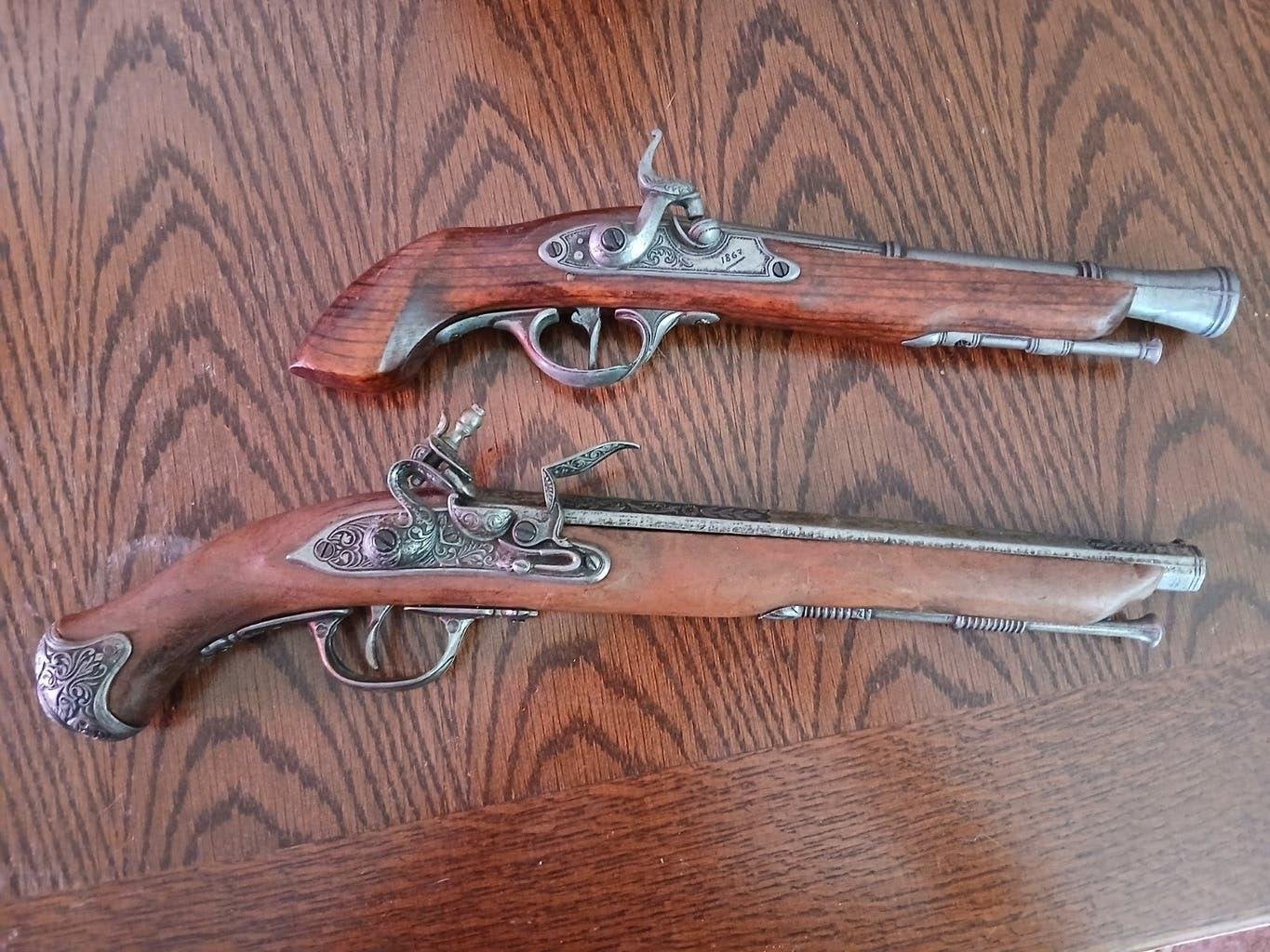 Decoratieve replica vuursteenpistolen - set van 2, Ophalen of Verzenden