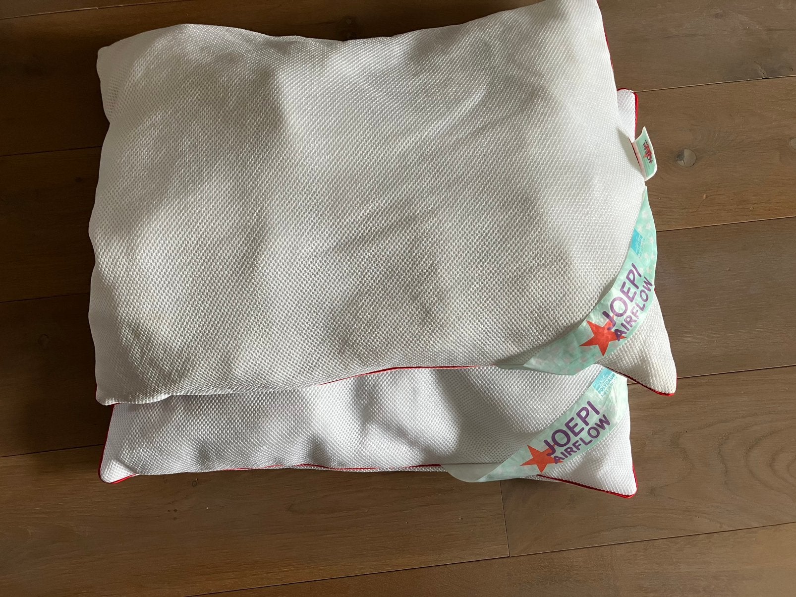 Te koop: twee hoofdkussen voor kinderen zgan, Ophalen, Jongetje of Meisje, Wit, Zo goed als nieuw