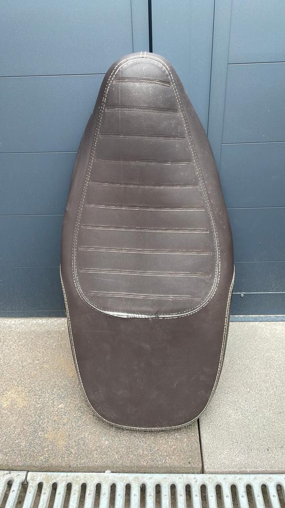 Zadel Vespa bruin oa LX50, Ophalen of Verzenden, Gebruikt, Zadel, Vespa