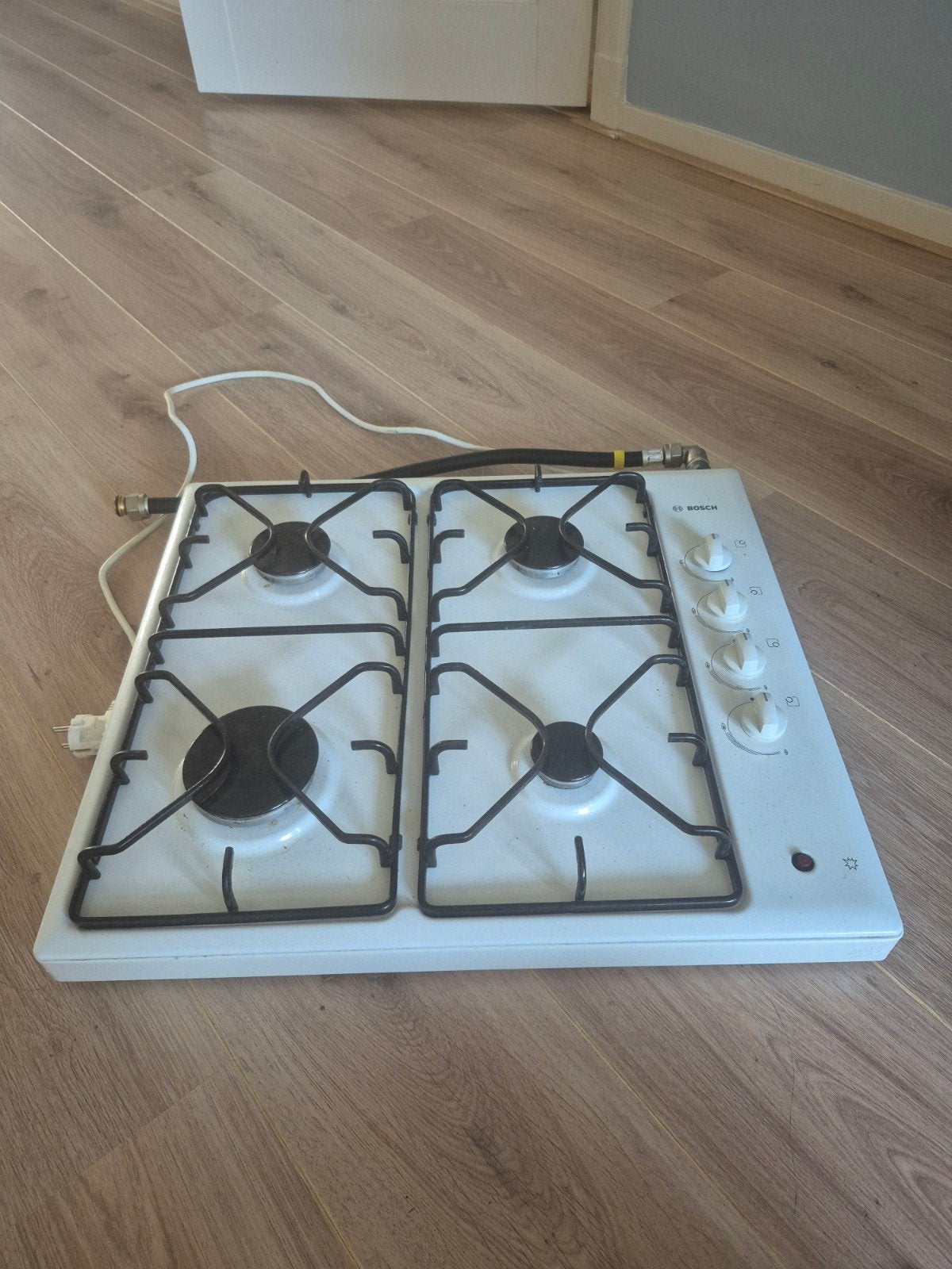 Bosch gasfornuis met 4 pitten, Ophalen, Gebruikt, Minder dan 85 cm, 4 kookzones