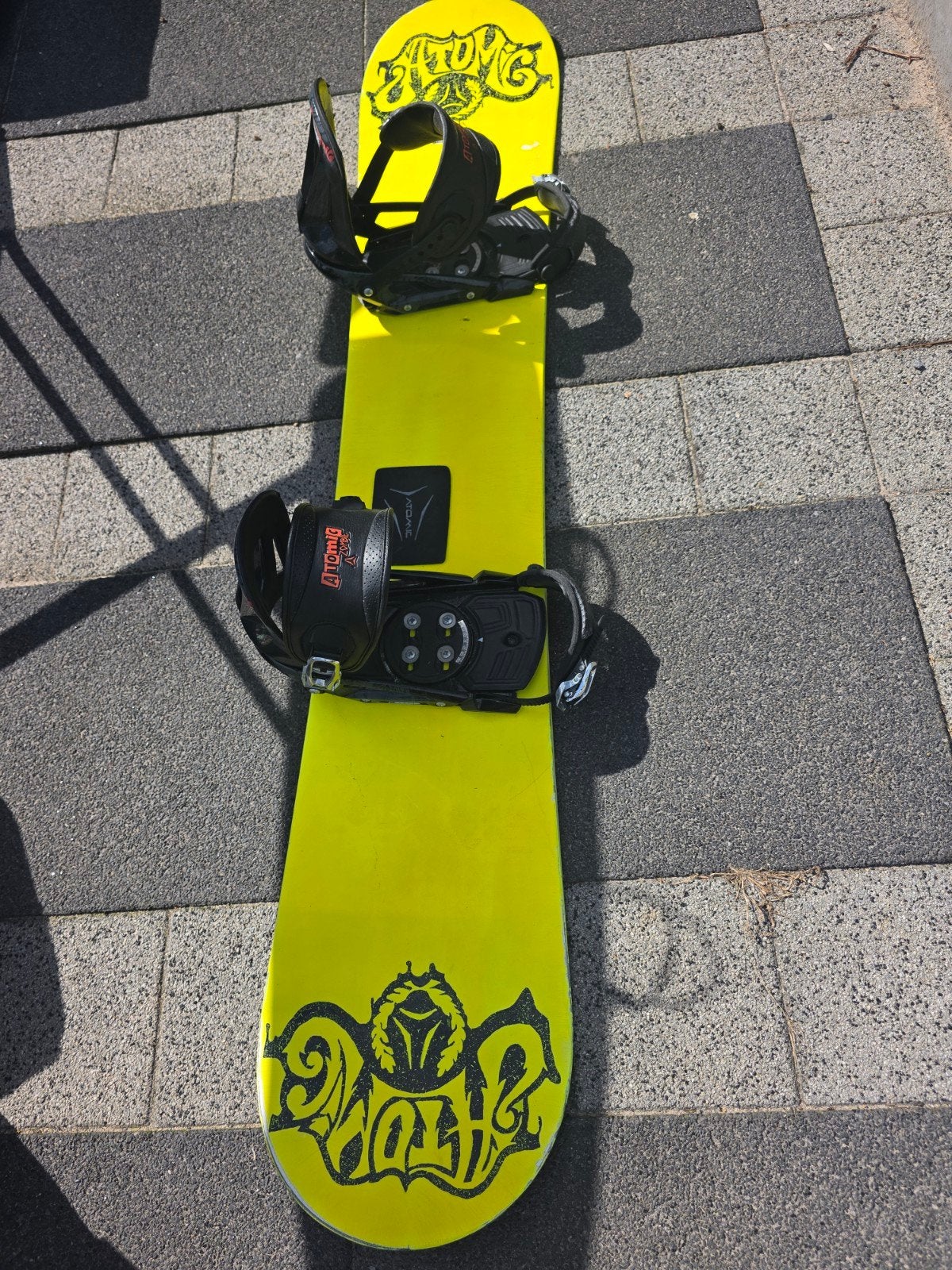 Complete wintersport set: snowboard, kleding en accessoires, 140 tot 160 cm, Gebruikt, Ophalen of Verzenden, Skiën