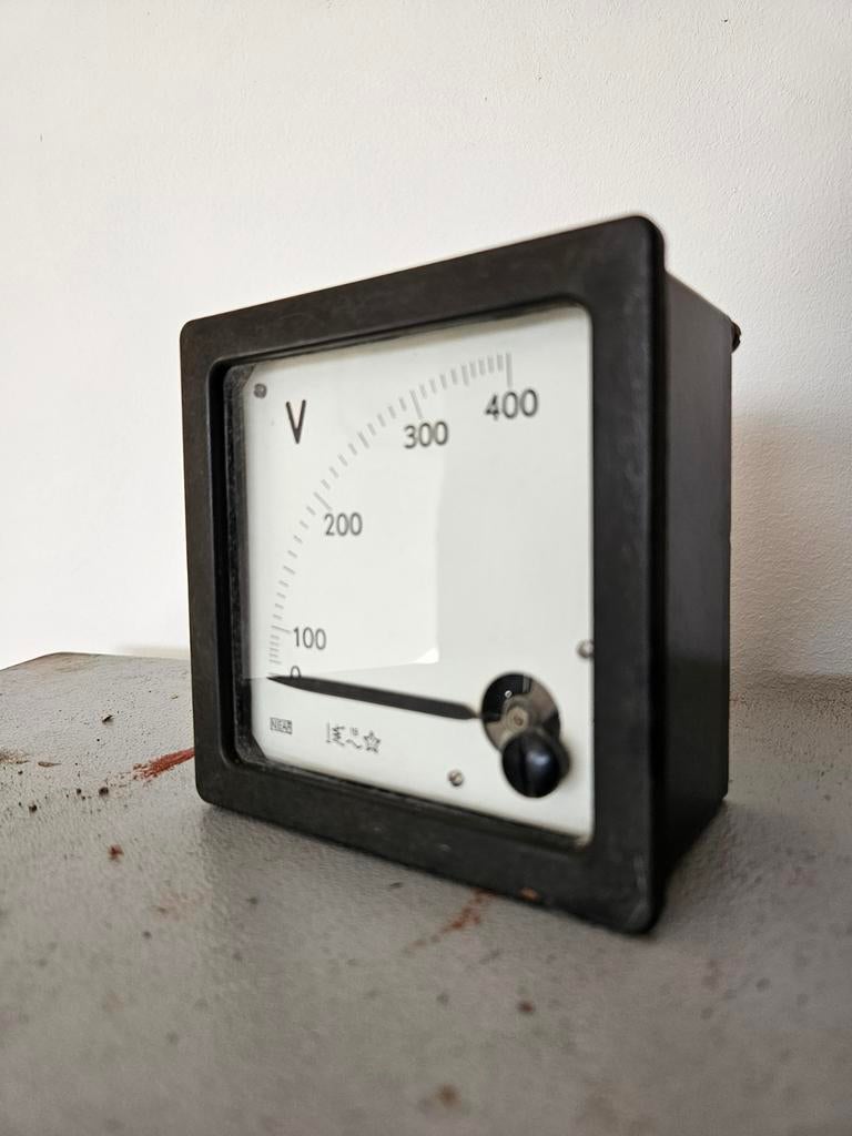 Vintage Voltmeter - Decoratief of voor de verzamelaar, Ophalen of Verzenden