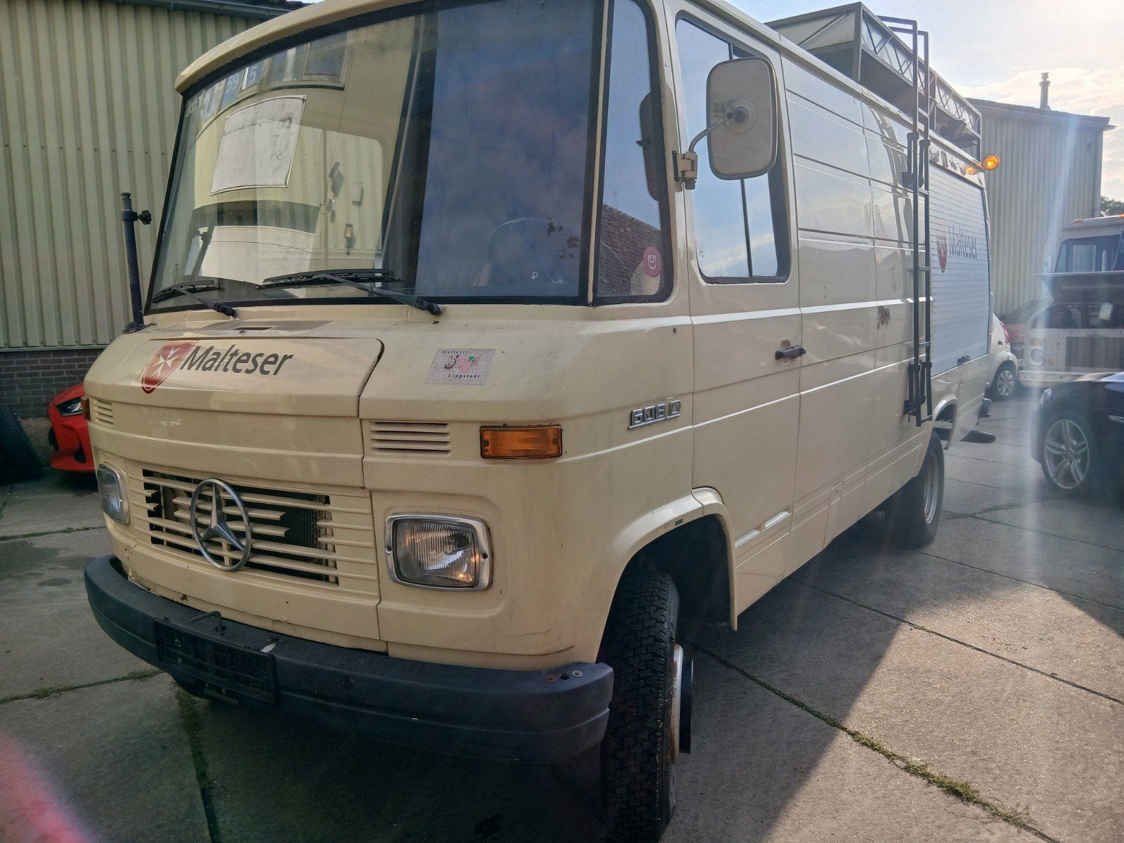 Mercedes 608 1978 diesel lage km kenteken mog, Bedrijf, Te koop