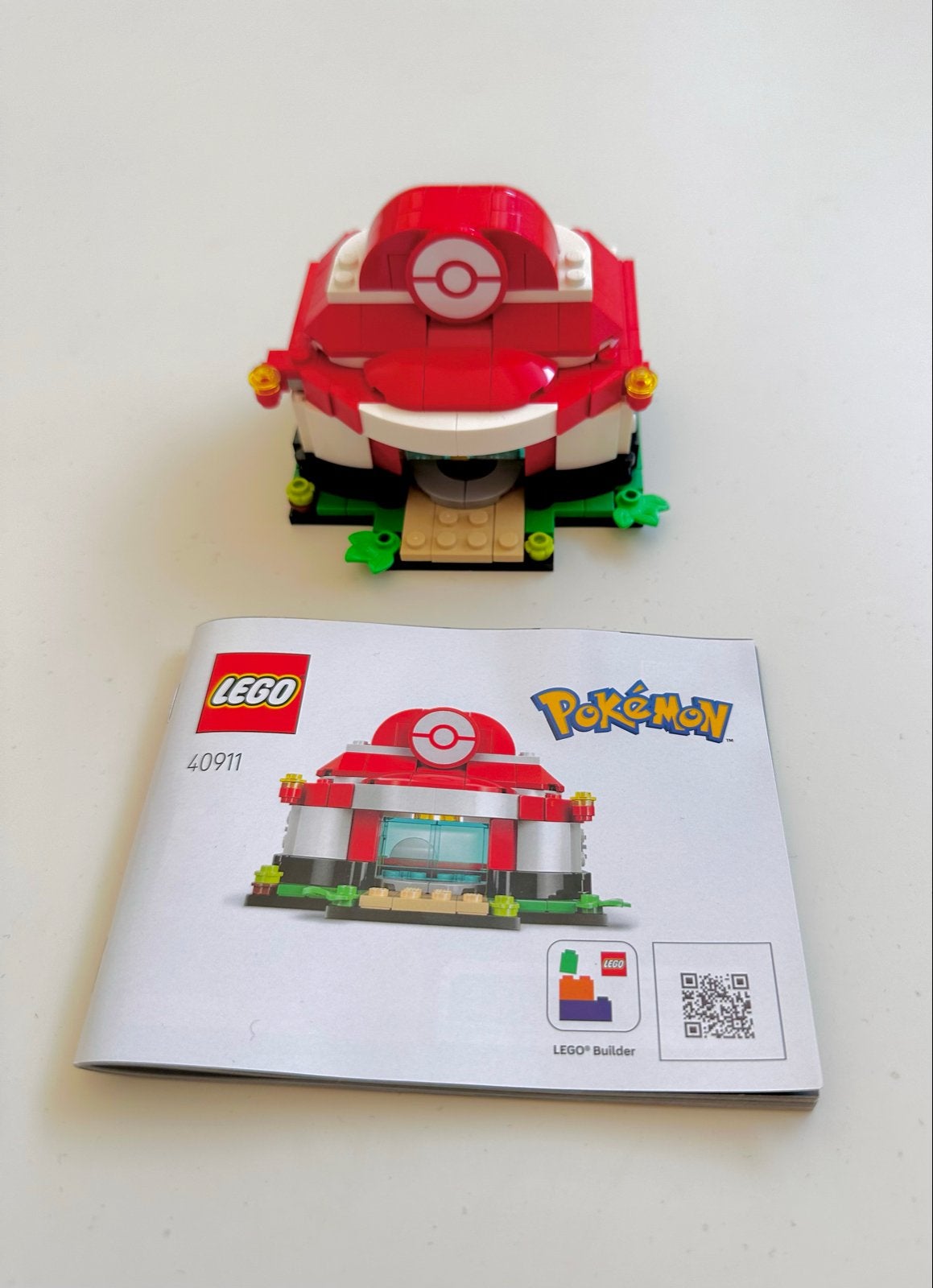 LEGO Pokémon Center GWP (40911), Kinderen en Baby's, Speelgoed | Duplo en Lego, Overige thema's, Lego, Ophalen of Verzenden, Zo goed als nieuw