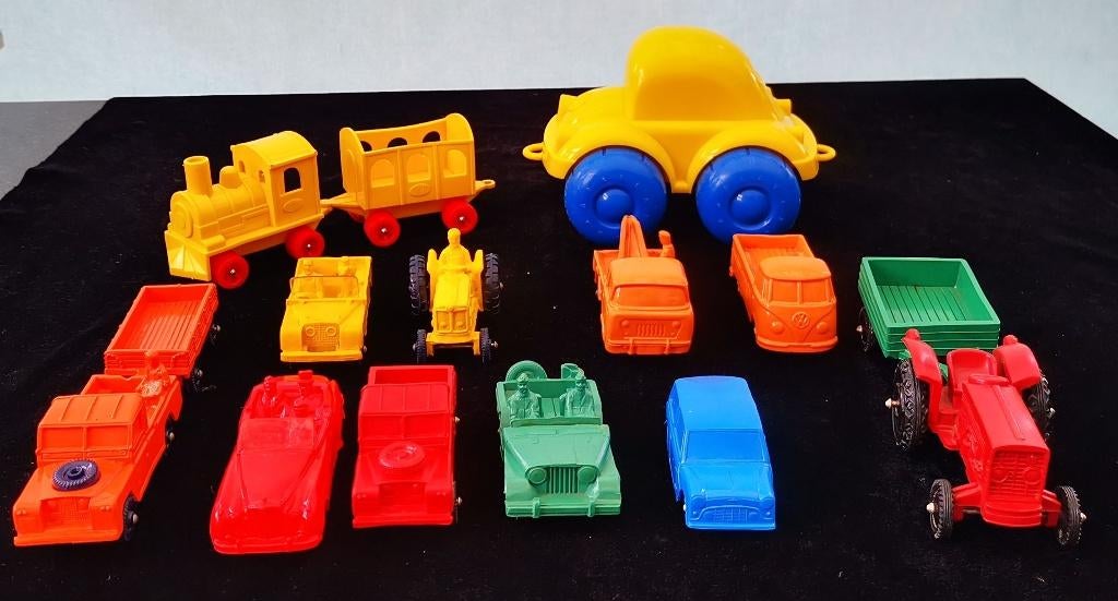 12 Vintage Speelgoed auto TOMTE VW kever Cooper Bentley Jeep, Ophalen of Verzenden