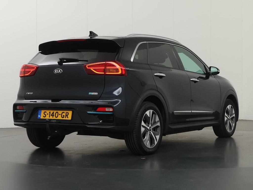 Kia e-Niro DynamicPlusLine 64 kWh | Trekhaak | Stoel/Stuurwi, Auto's, Gebruikt, 1712 kg, Leder en Stof, Zwart