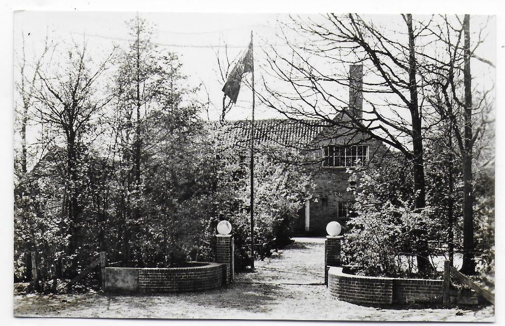 Arnhem Jeugdherberg Alteveer Ansichtkaart ( B7374 ), Verzamelen, Ansichtkaarten | Nederland, Ophalen of Verzenden, 1960 tot 1980
