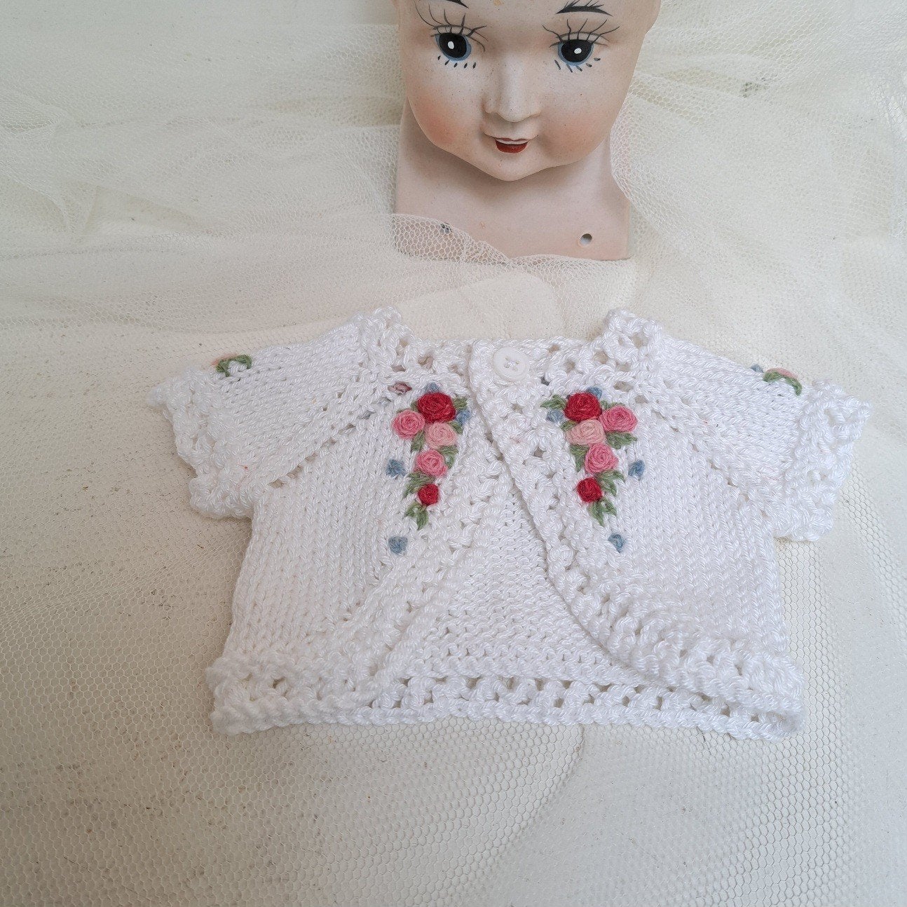 Hand gebreid Brocante katoen Pop Beer vestje NIEUW  roosjes, Ophalen of Verzenden