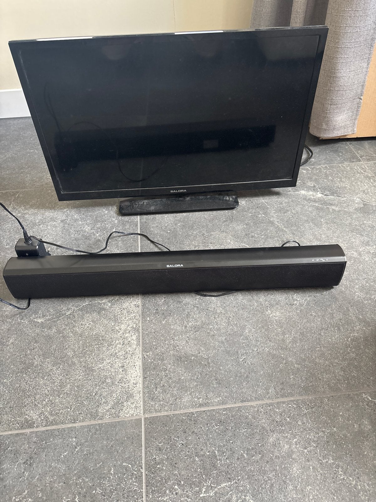 Salora TV en Soundbar Set, 50 Hz, HD Ready (720p), 60 tot 80 cm, Ophalen