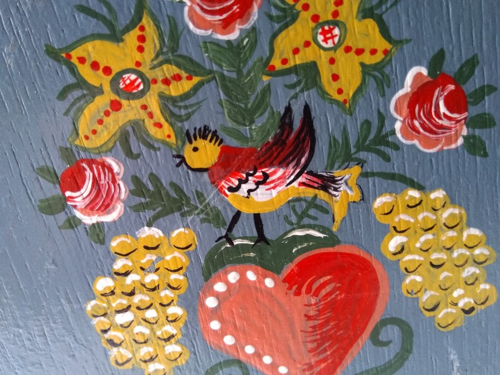 oud poppenledikant met decor van bloemen, vogeltje, hartje, Ophalen of Verzenden, Gebruikt, Overige typen