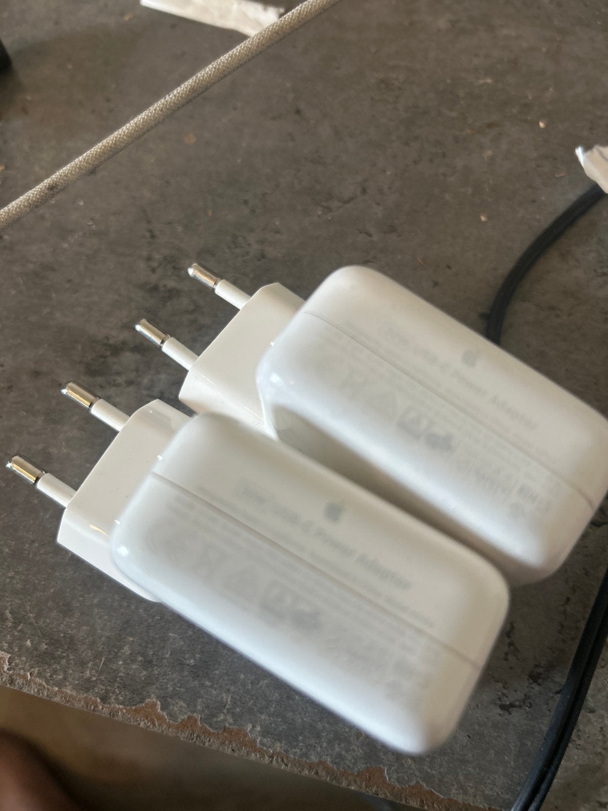 2x Apple 70W USB-C Oplader (zonder kabels), USB-C, Adapter, Zo goed als nieuw, Apple