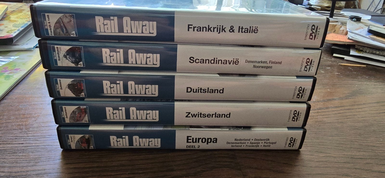 Rail Away DVD Boxset - 5 DVD's - Nieuwstaat, Cd's en Dvd's, Alle leeftijden, Ophalen of Verzenden, Nieuw in verpakking, Inclusief doosje