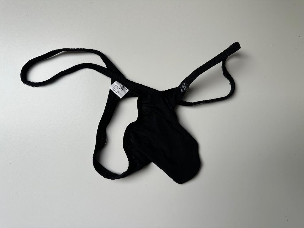 Zwarte string met pouch XXL, Kleding | Heren, Ondergoed, Ophalen of Verzenden, Overige kleuren, Overige typen