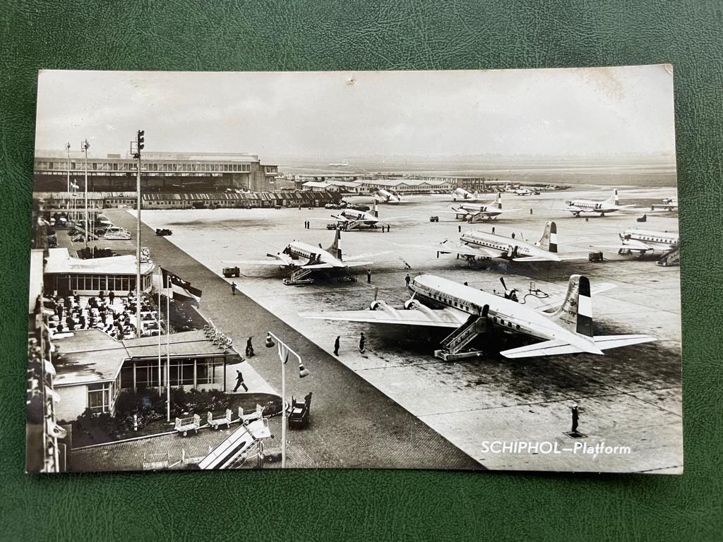 ansichtkaart / kaart van Amsterdam, Schiphol, Platform., Verzenden, 1940 tot 1960, Noord-Holland
