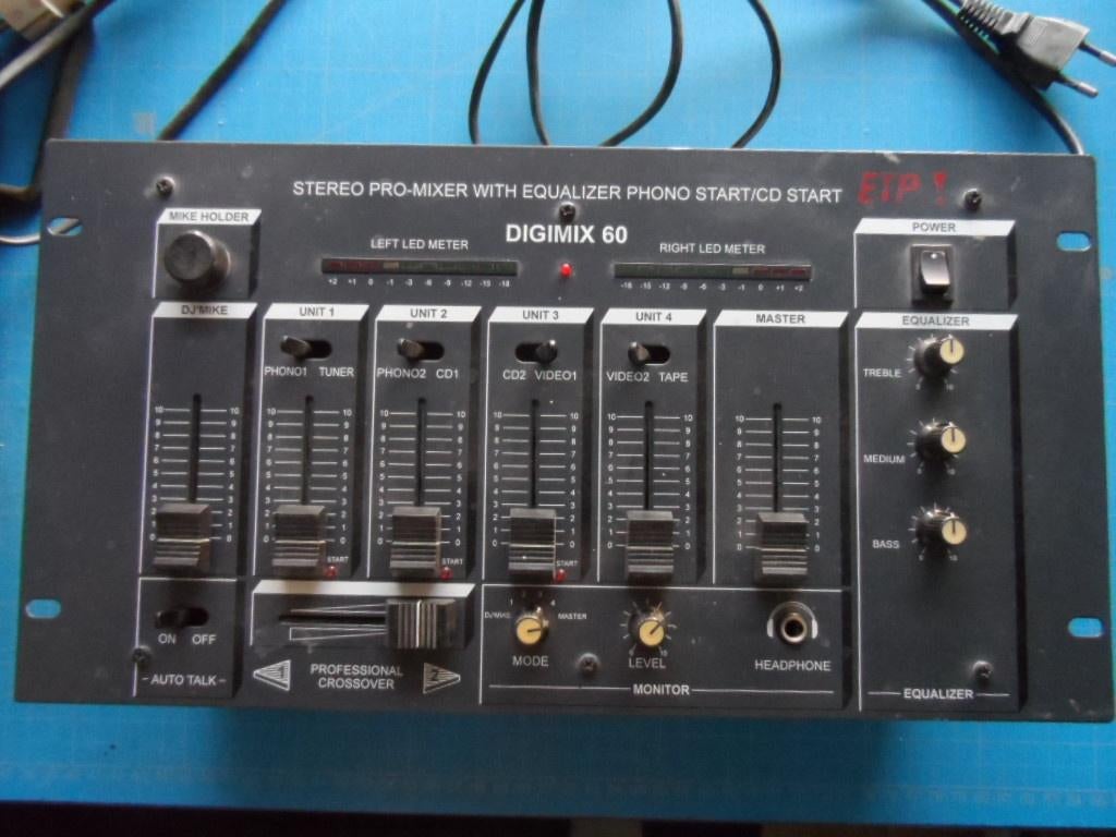 Div. mengpanelen, Muziek en Instrumenten, Ophalen, Gebruikt, Minder dan 5 kanalen, Microfooningang