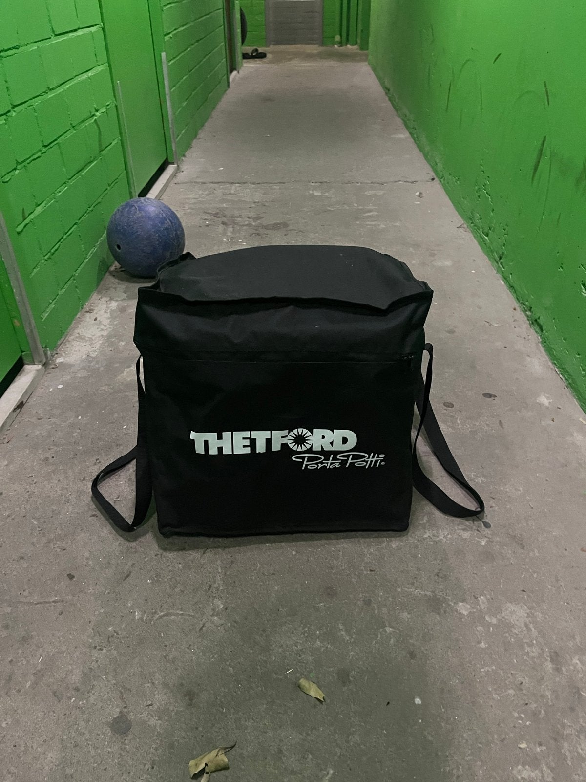 Porta Potti 365 draagbaar toilet met draagtas, Ophalen, Zo goed als nieuw