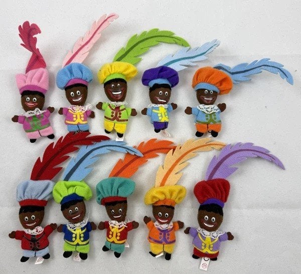 Sinterklaas en Zwarte Piet vingerpoppetjes van stof