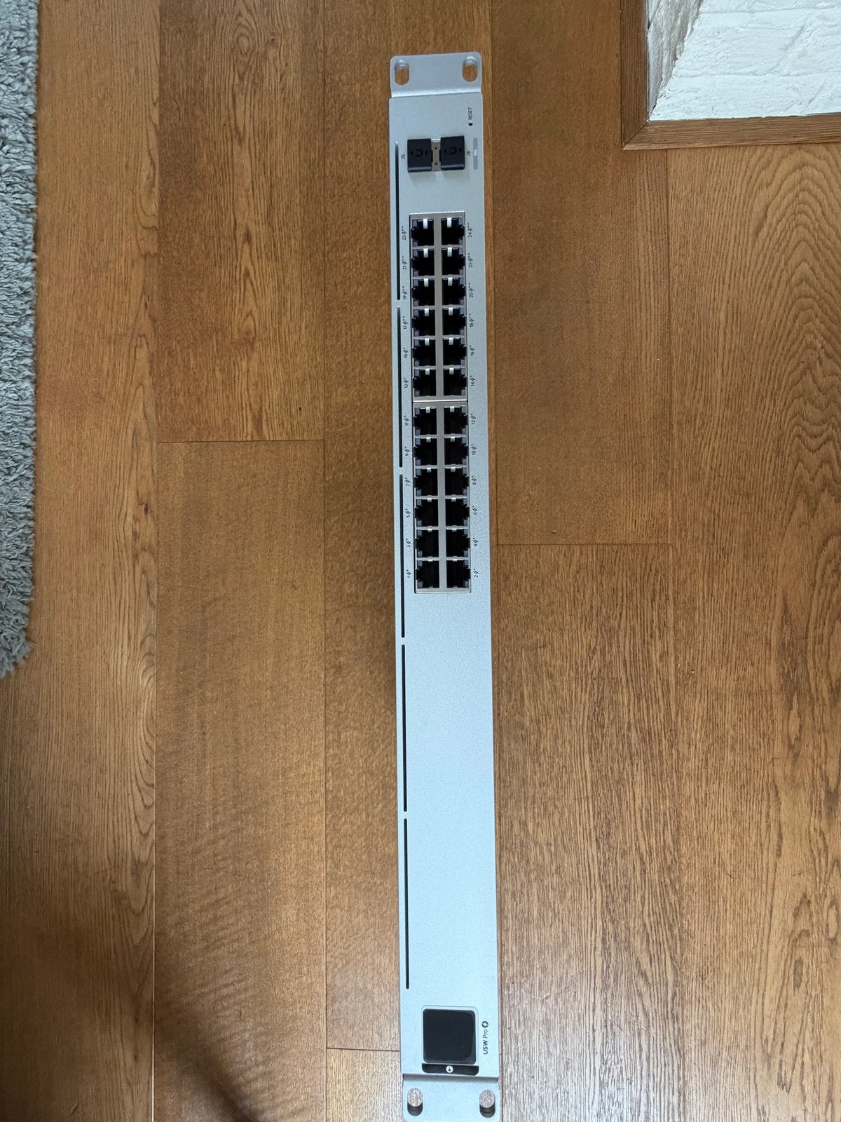 Ubiquiti UniFi Switch 24 pro PoE (USW-24-PoE) pro, Ophalen of Verzenden, Zo goed als nieuw